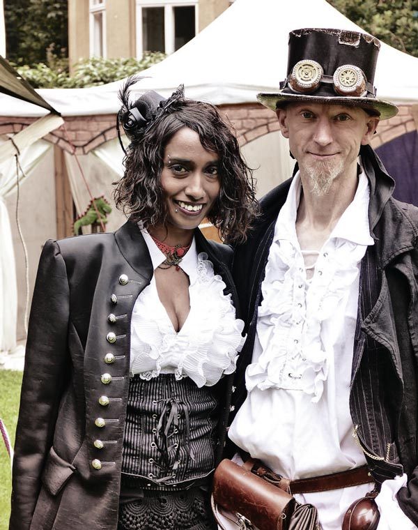 How to Be a Steampunk Dandy: Fashion, Accessories and Attitude!