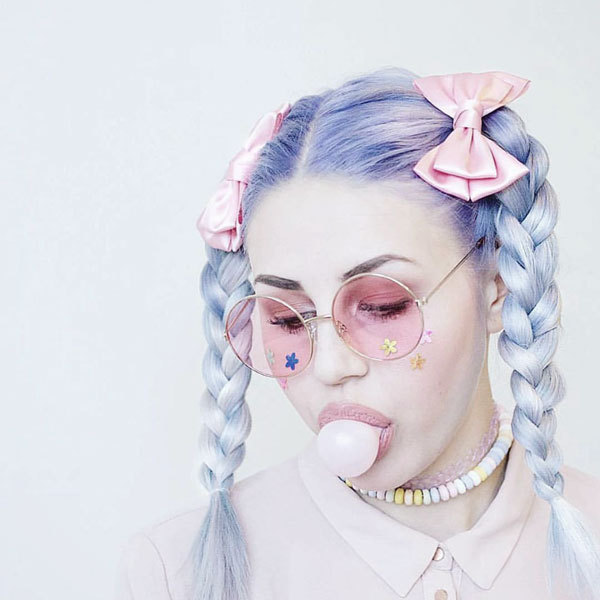 10 Tips for Creating a Pastel Goth Style