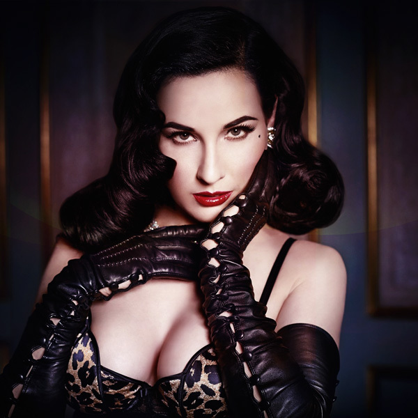 NSFW burlesque fashion guide: Dita Von Teese