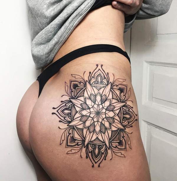 The 6 Must-See Alternative Tattoo Trends of 2018: Mandala