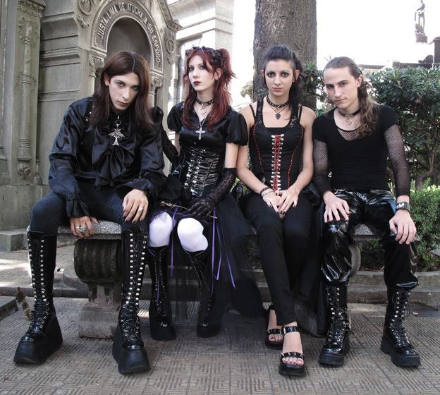 5 Things Wrong With Goth Subculture Right Now