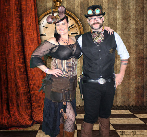 Awesome Favors For Your Steampunk Themed Wedding: Photo Booth