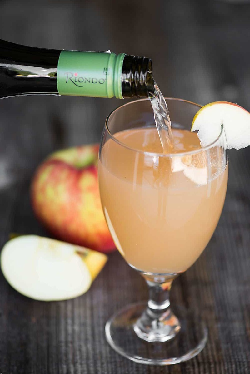Edgy Cocktails: Spiced Apple Prosecco